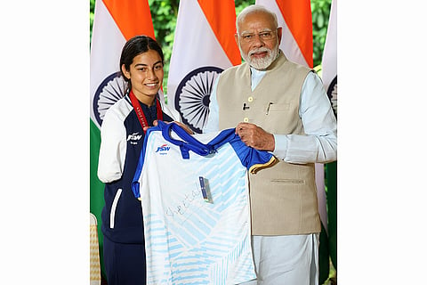 Paris Paralympic 2024: Prime Minister Narendra Modi meets para-archer Sheetal Devi